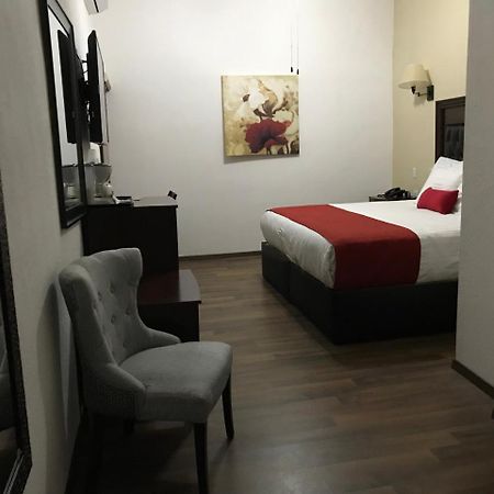 Los Nogales Inn Camargo Eksteriør billede
